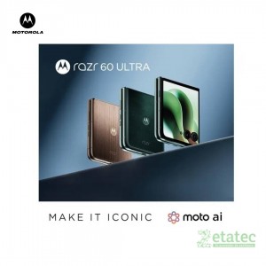 Smartphone Motorola Razr 60 Ultra color marrón con pantalla plegable principal abierta.