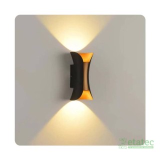Lámpara de pared LED dorada 10W luz cálida instalada en interior