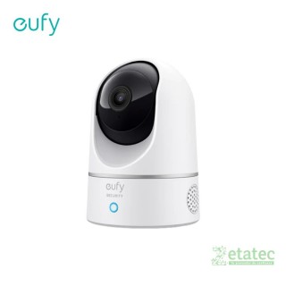 Cámara de Seguridad Indoor Cam E220 HD con monitoreo inteligente para interiores modernos
